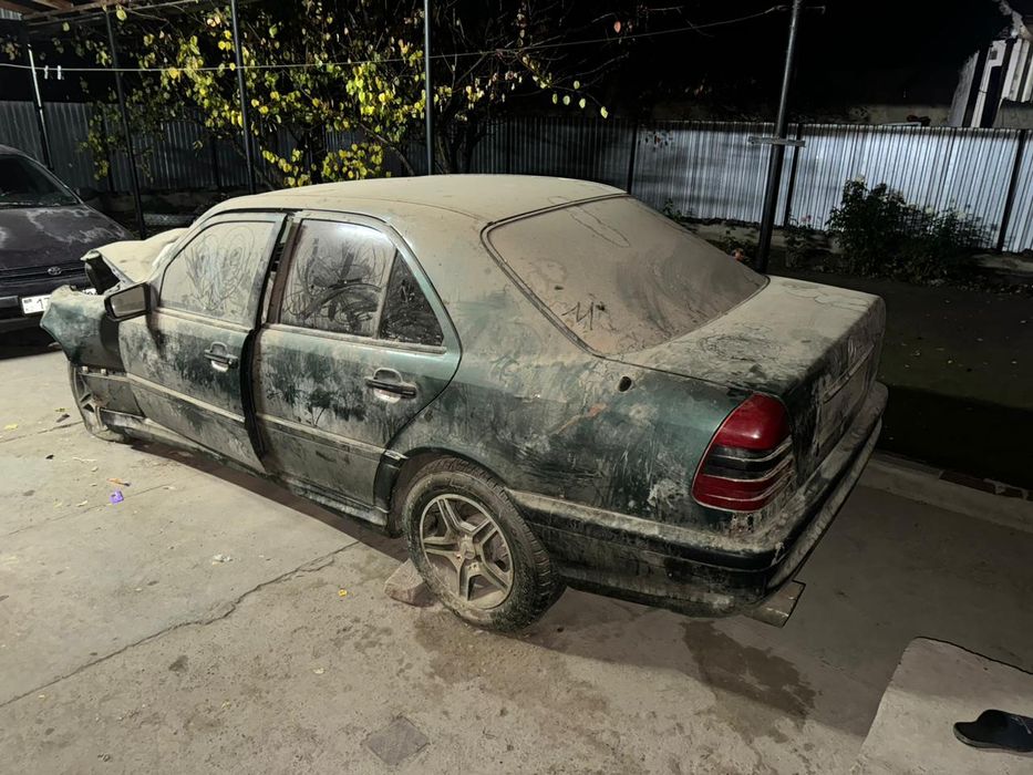 Продаю Мерс в аварийном е