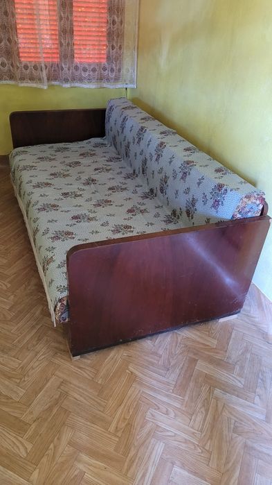 Canapea lemn masiv - extensibilă