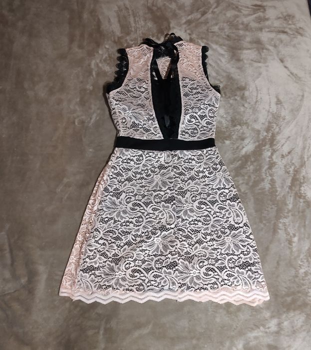 Дамска дантелена рокля