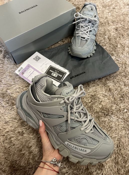 Balenciaga Track - Сив