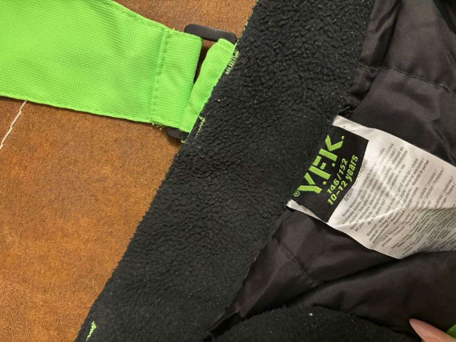 Urgent!Costum ski copii