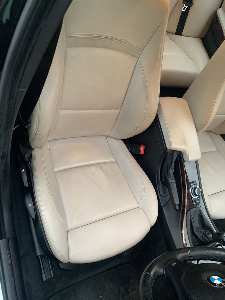 Продаваме бмв е90 320и 170кс bmw e90 320i 170hp на части.