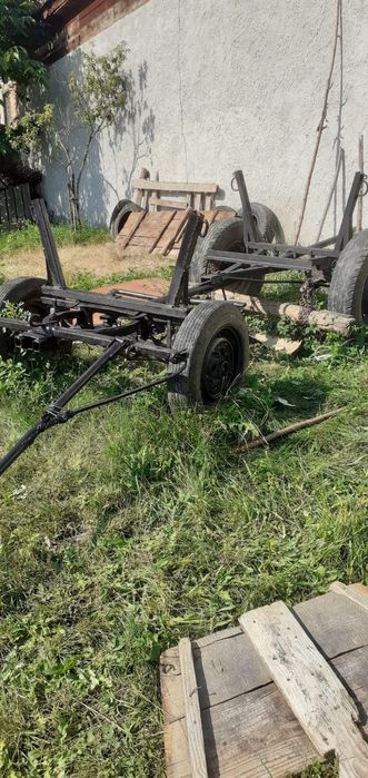 Vind căruță de fier sau schimb cu 1 stingem de lemne