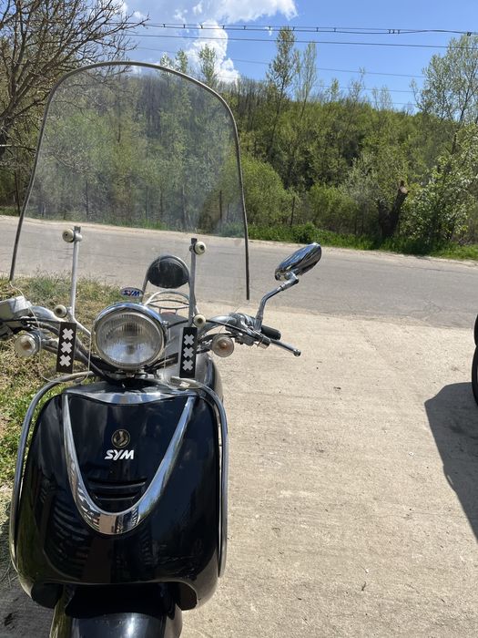 Vand scutere Aprilia si SYM