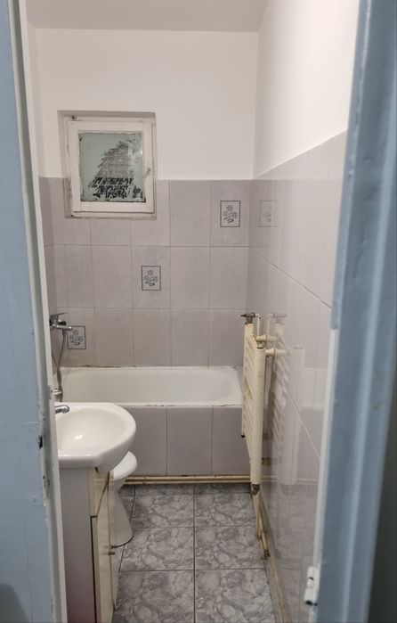 Vand garsoniera decomandata