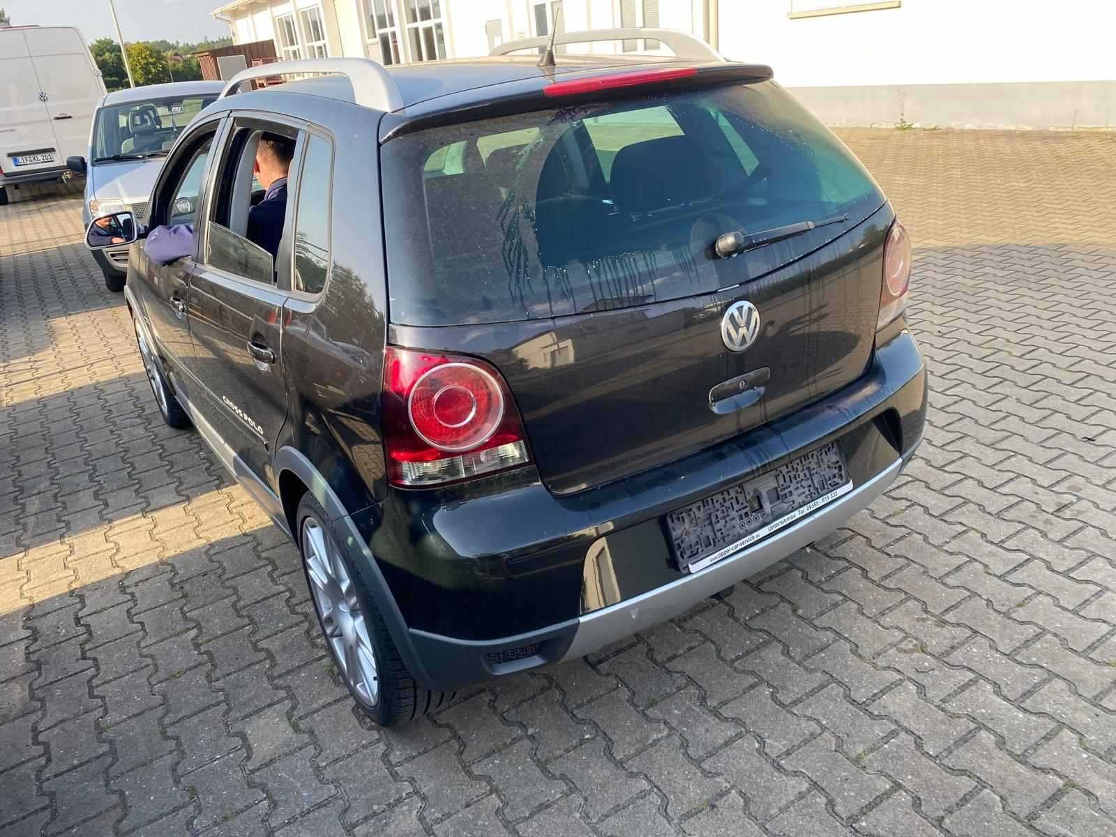 Продавам  VW polo 1.4