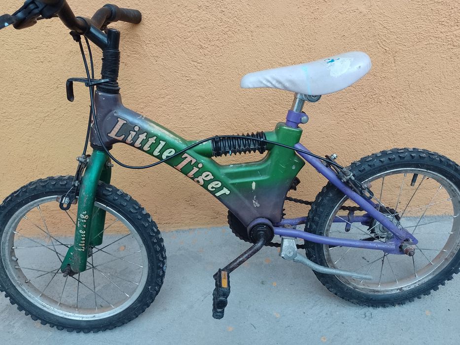 Детско колело със спомагателни