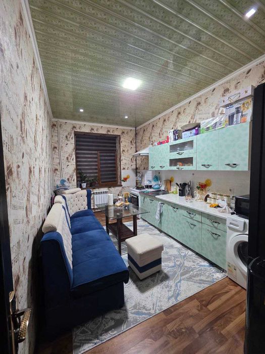 Продаётся 2х комн квартира на 3 этаже Ор-р 5 микрорайон Жомий