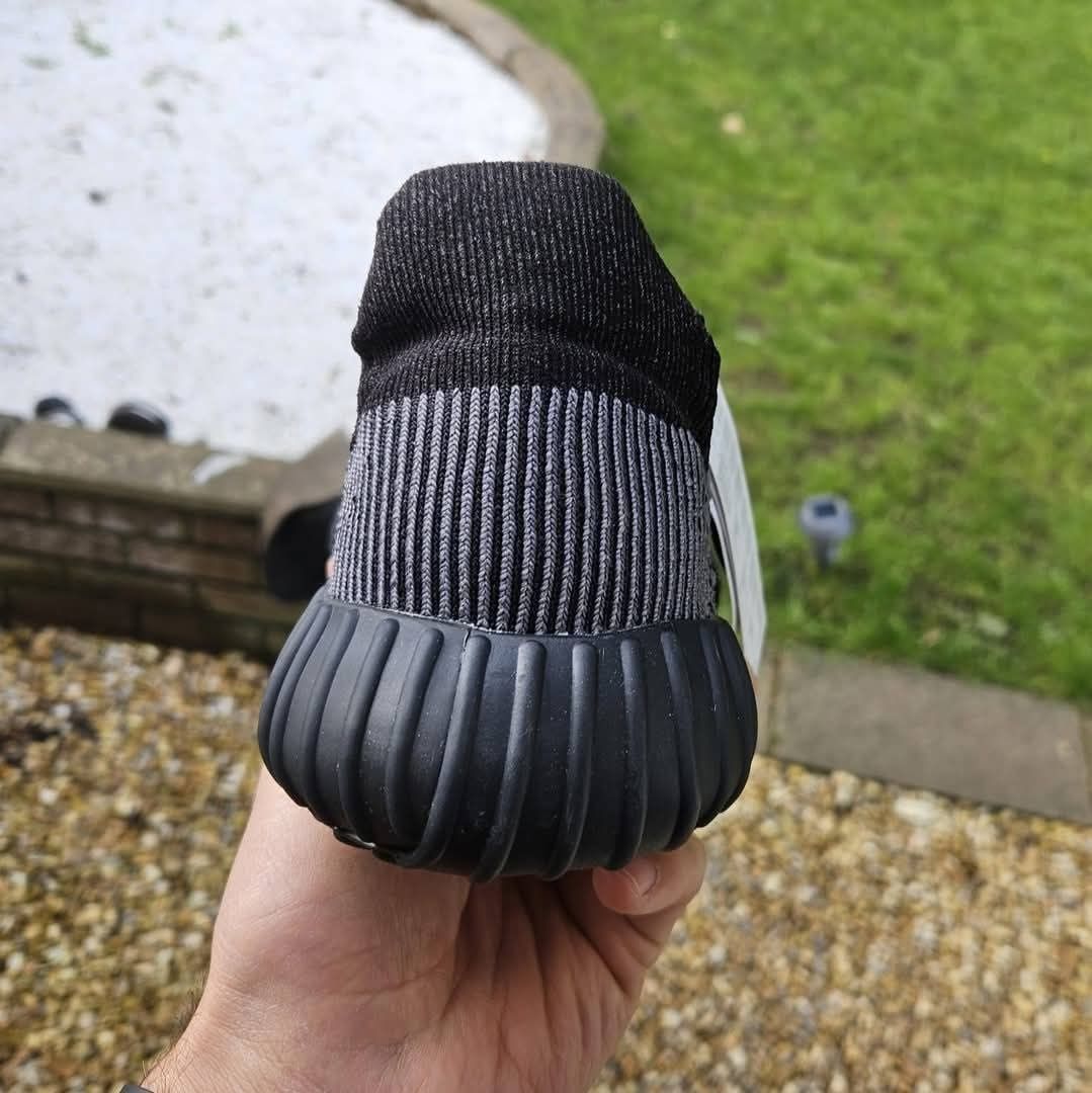 Adidas yeezy 350 V2 compact originali
Mar:41 1/3,42
Pret:600