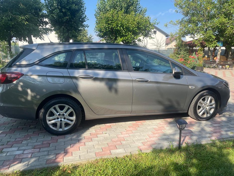 Opel Astra J de vanzare 1.6 diesel