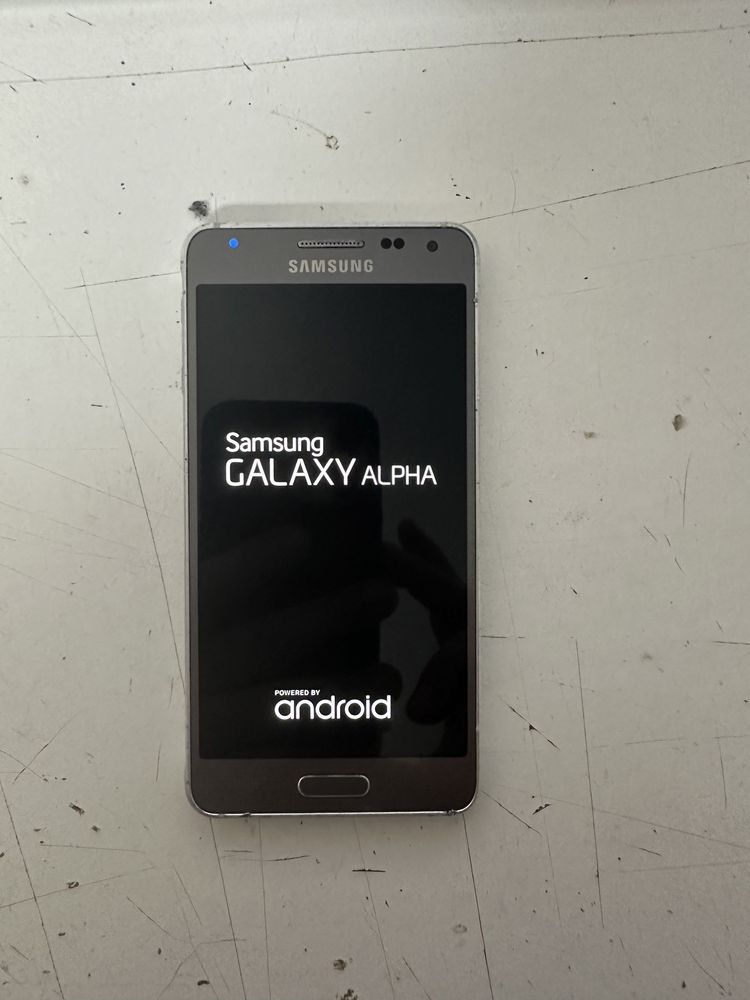 Samsung Galaxy Alpha SM-G850F 32 Gb, Liber Retea