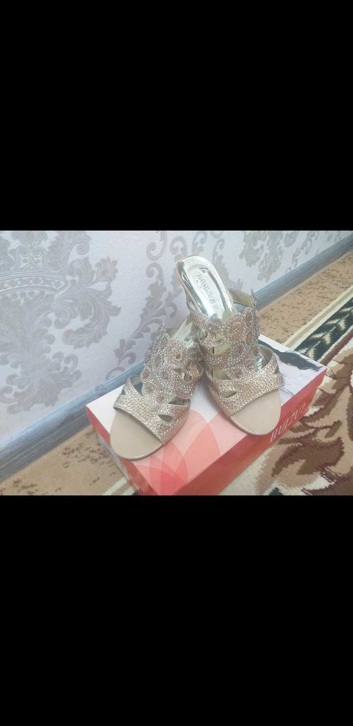 Обувь. женские туфли