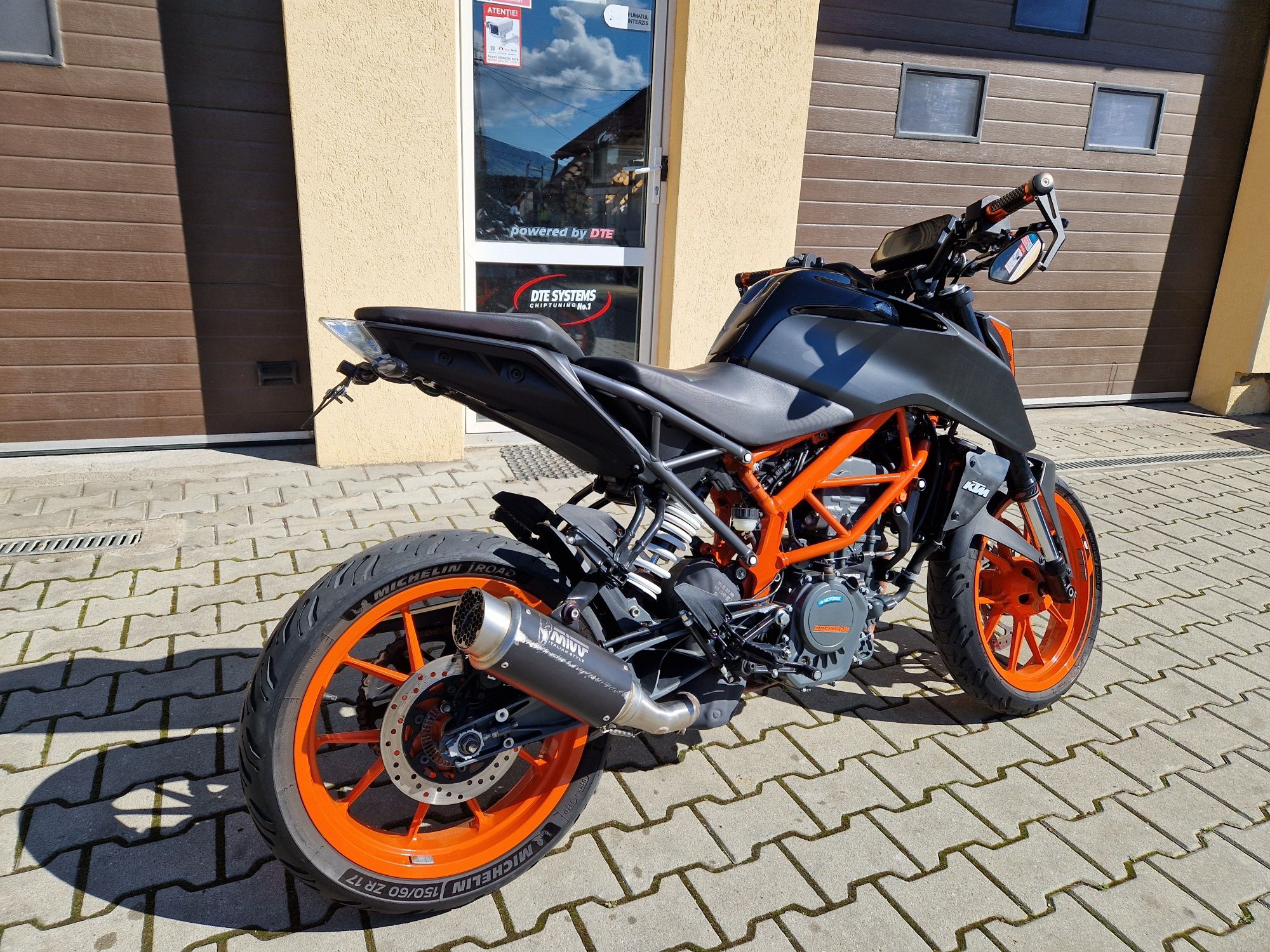 Ktm Duke 125 an 2021 km 23300