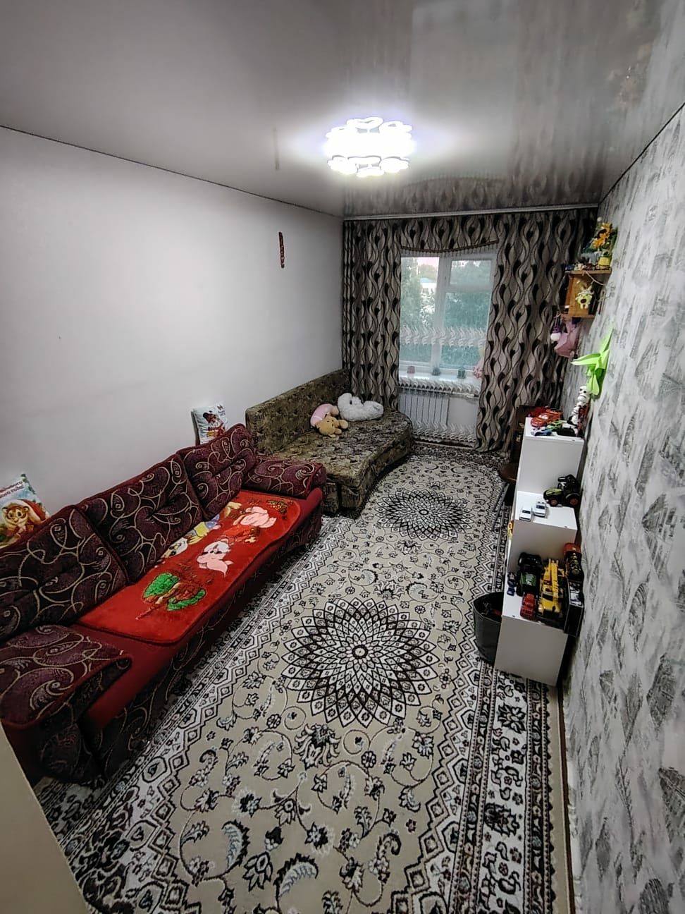 Продам квартиру 2х комнатную.