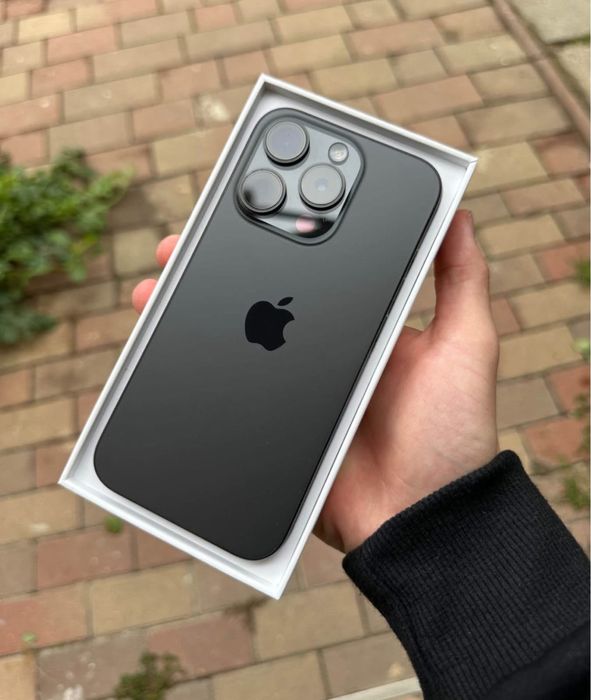 iPhone 15 PRO / 97% Bateria / Accept Schimburi