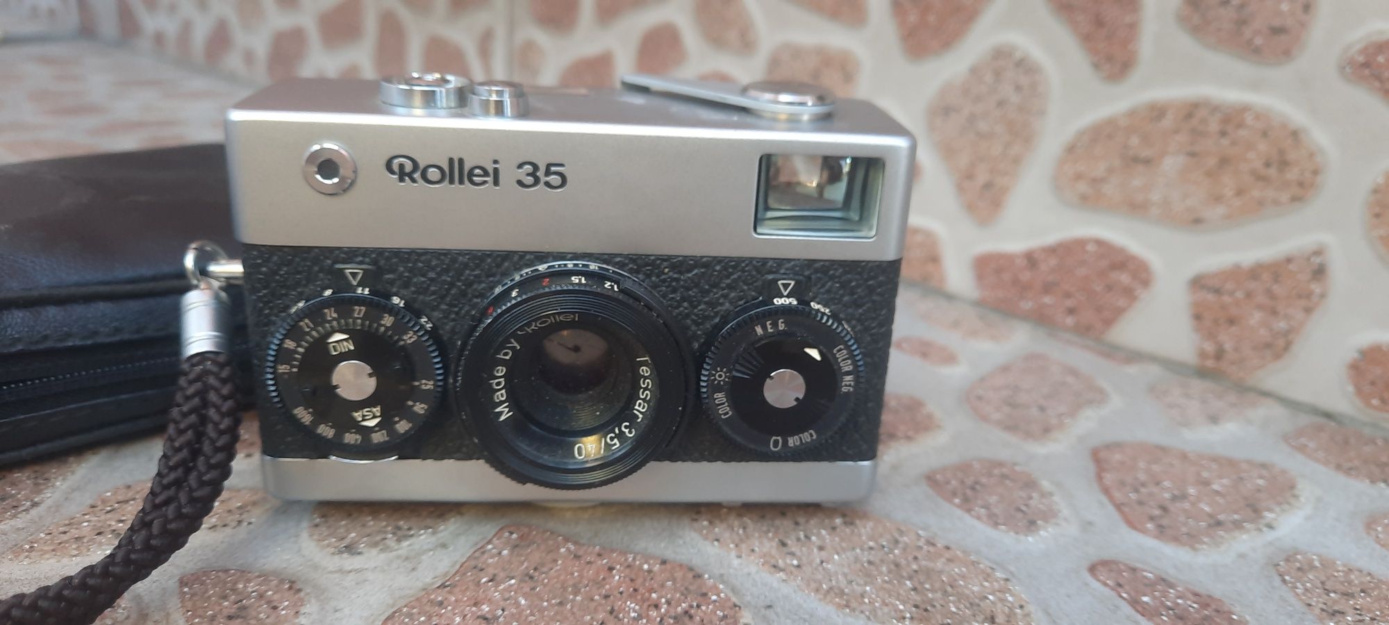 Фотоапарат  Rollei 35