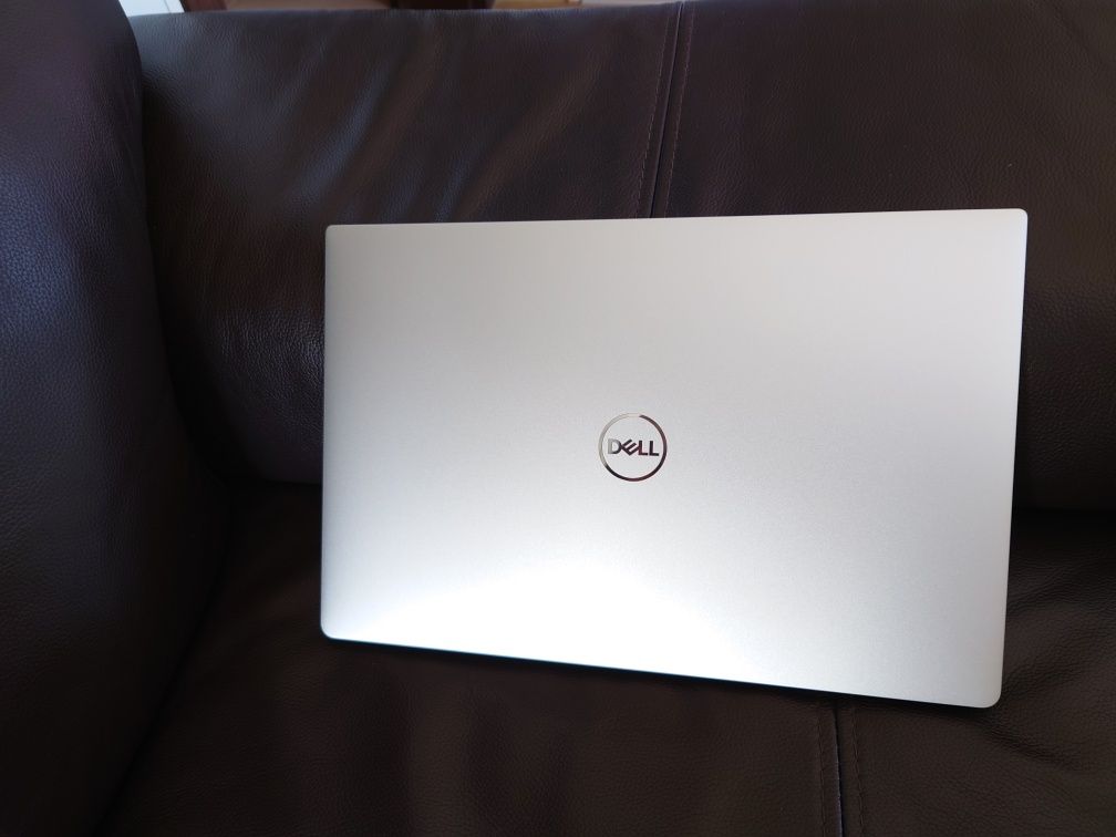 Dell xps 13 7390 , 16 ram, 512 hard, 4K-display ,тъч