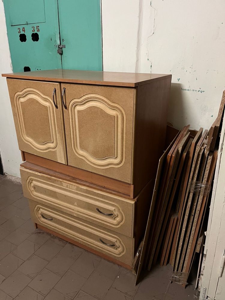 Продам Шкаф б/у