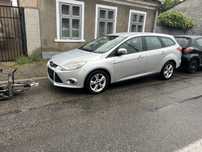 Ford Focus 3 an 2012 (model 2012-2018) avariat lovit