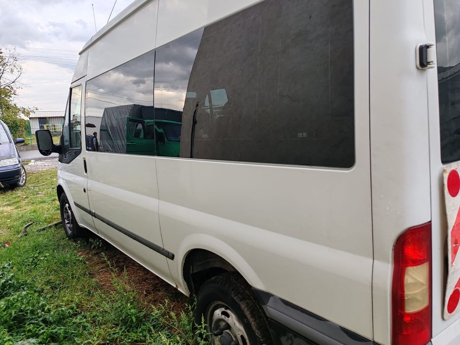 Ford Transit 8+1 locuri, an 2013, 2.2 TDCi – în stare excelentă!