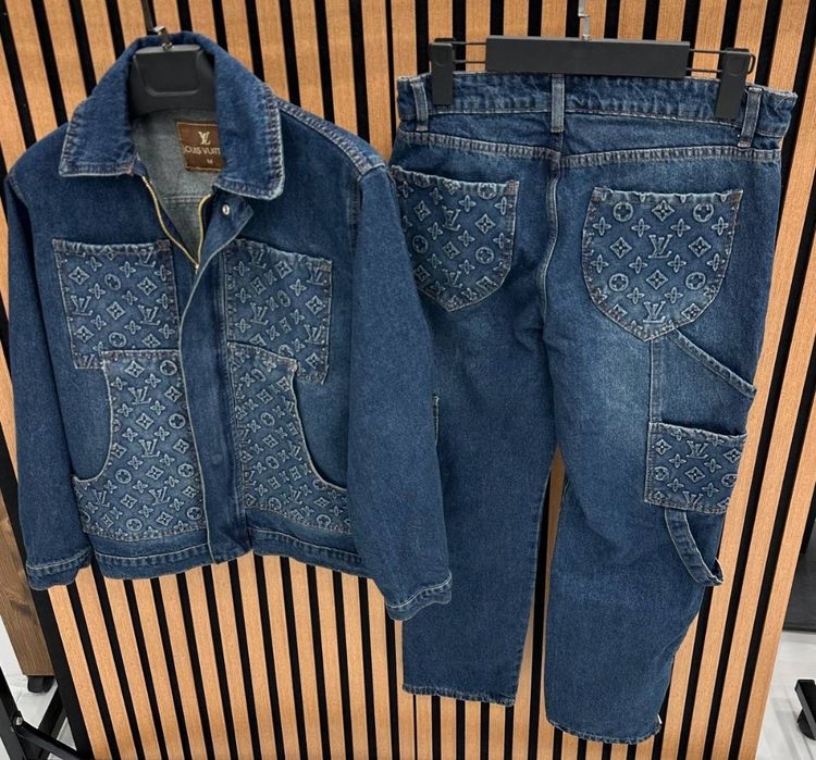 Oferta!! Compleu barbati LV. Calitate premium! Am mai multe marimi