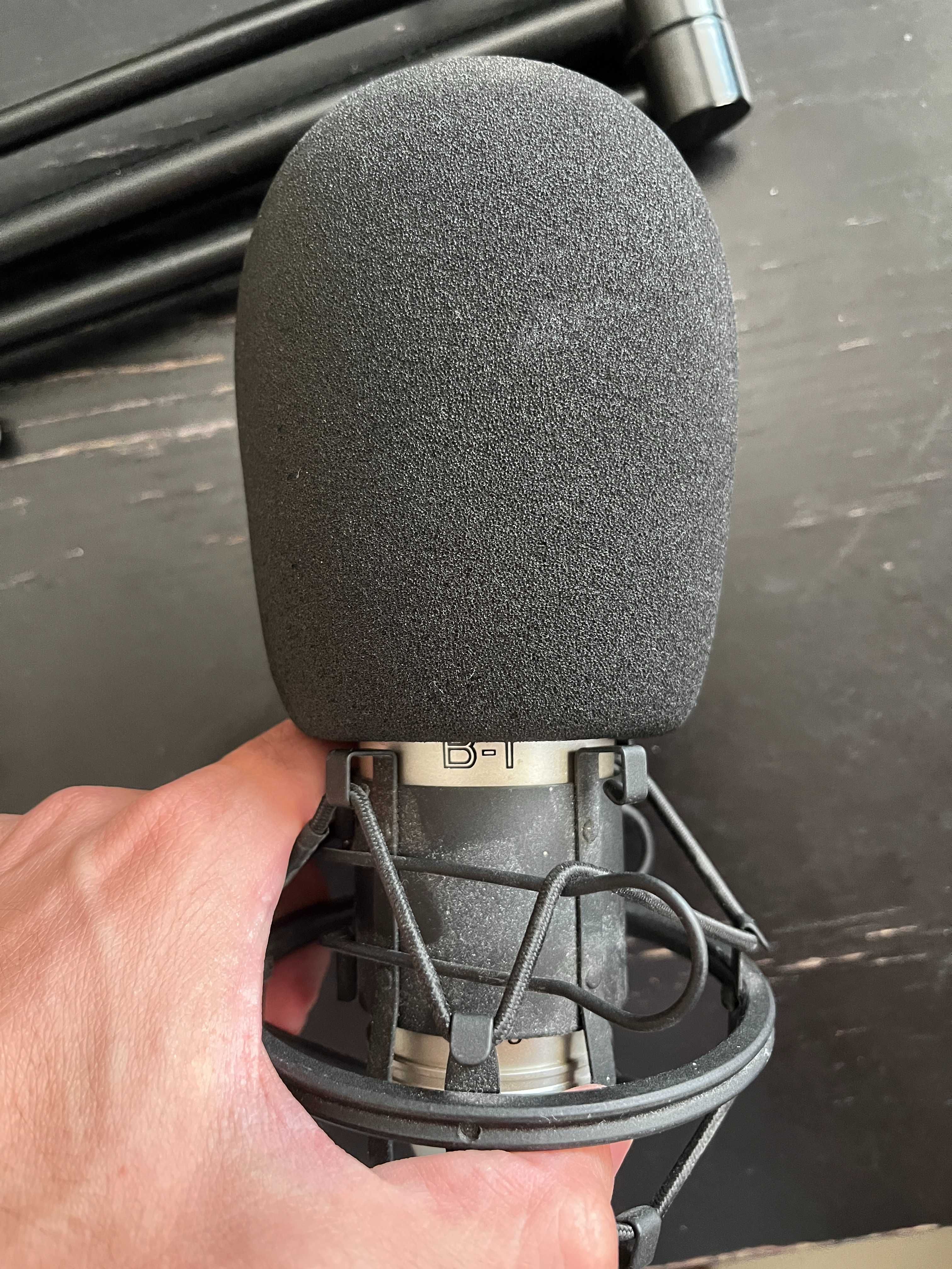 Кондензаторен микрофон Behringer B1