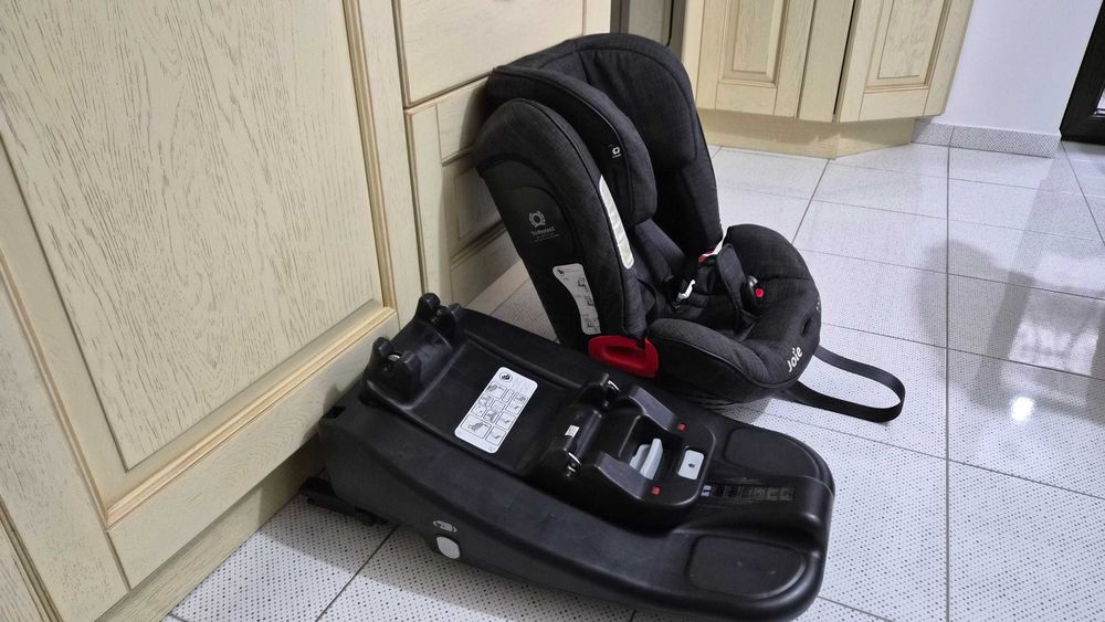 Scaun copil Joie cu baza isofix 0-25 Kg