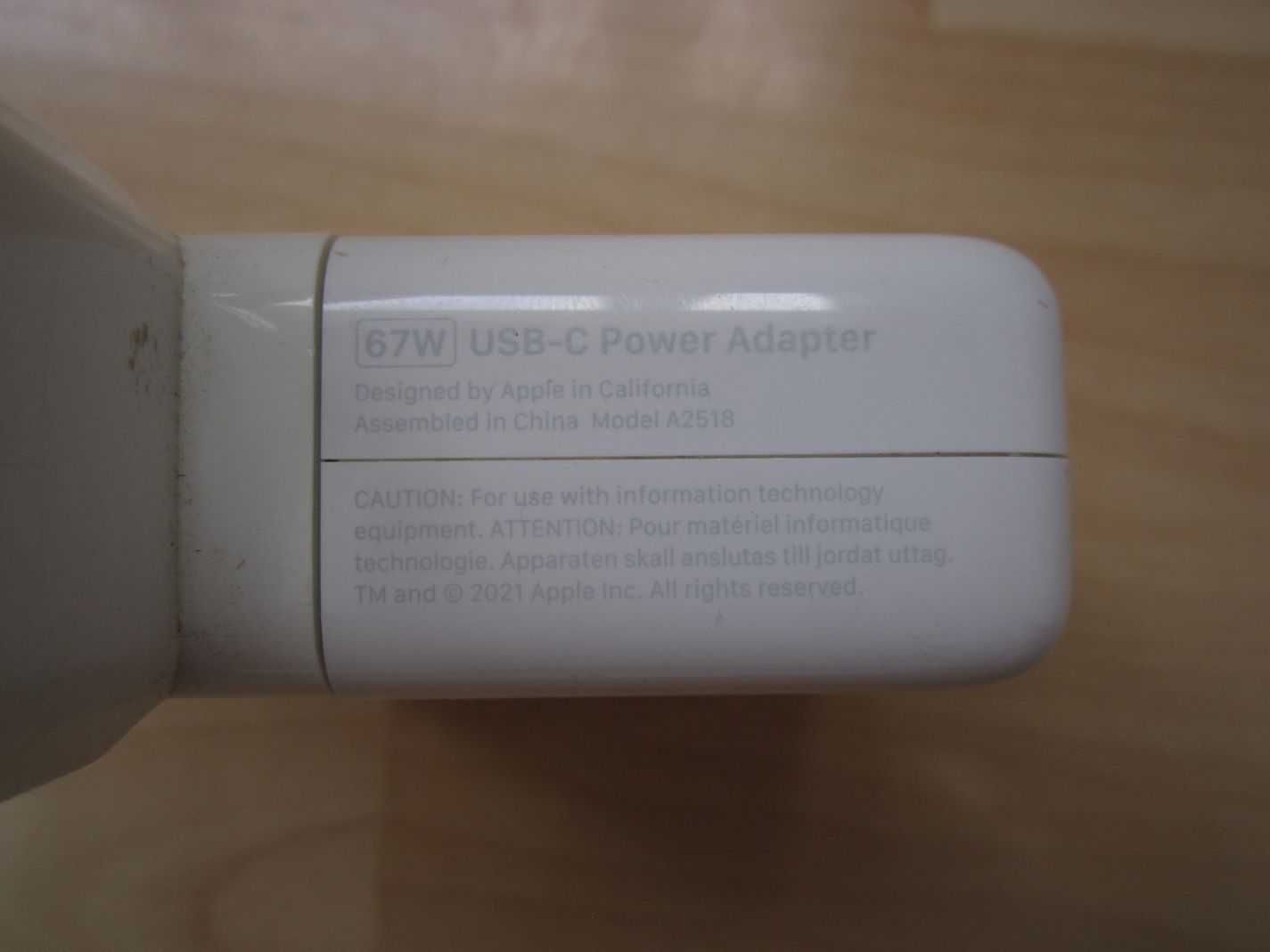 Apple 67W USB Type-C Power Adapter - за ремонт или части