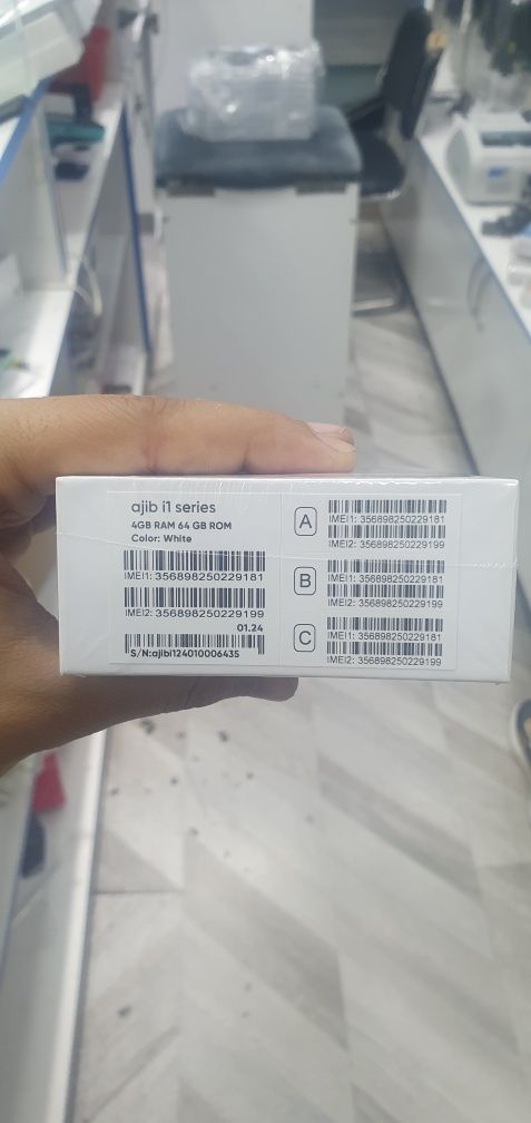 Ajib i1 4/64 gb yangi