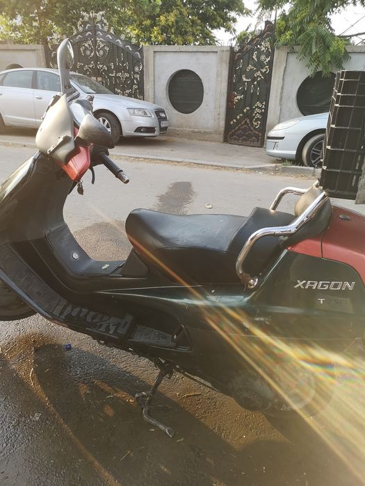 Vând Piaggio hexagon 250cc cu acte
