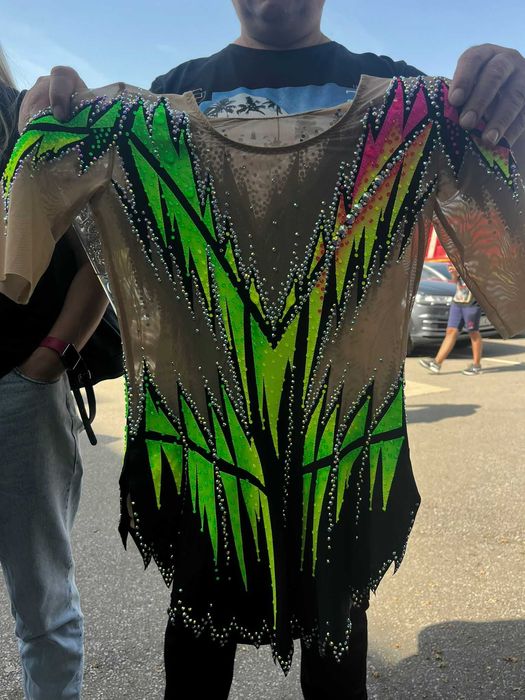 Costum pentru gimnastica ritmica