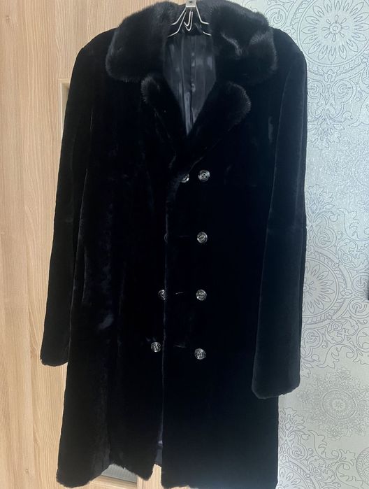 Продам мужскую норковую шубу. Состояние отличное. Шубу не одевали.