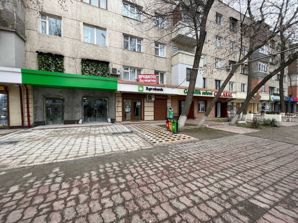 Буюк Ипак Йули Максим Горький | 80кв - нежилое помещение вдоль дороги