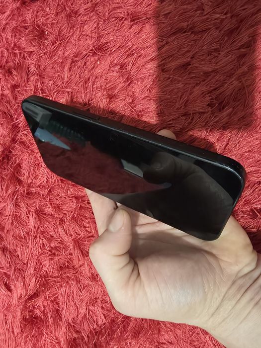 -Iphone 15, Negru, 128Gb, 8Ram, Bat: 87%-490 cicluri incarcare, Stare