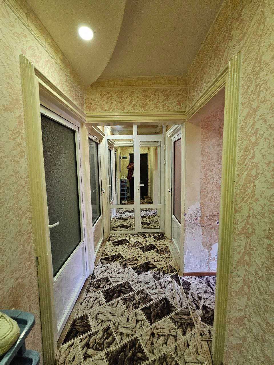 3-х комнатная квартира на 3 этаже = 65 м² = Согдиана