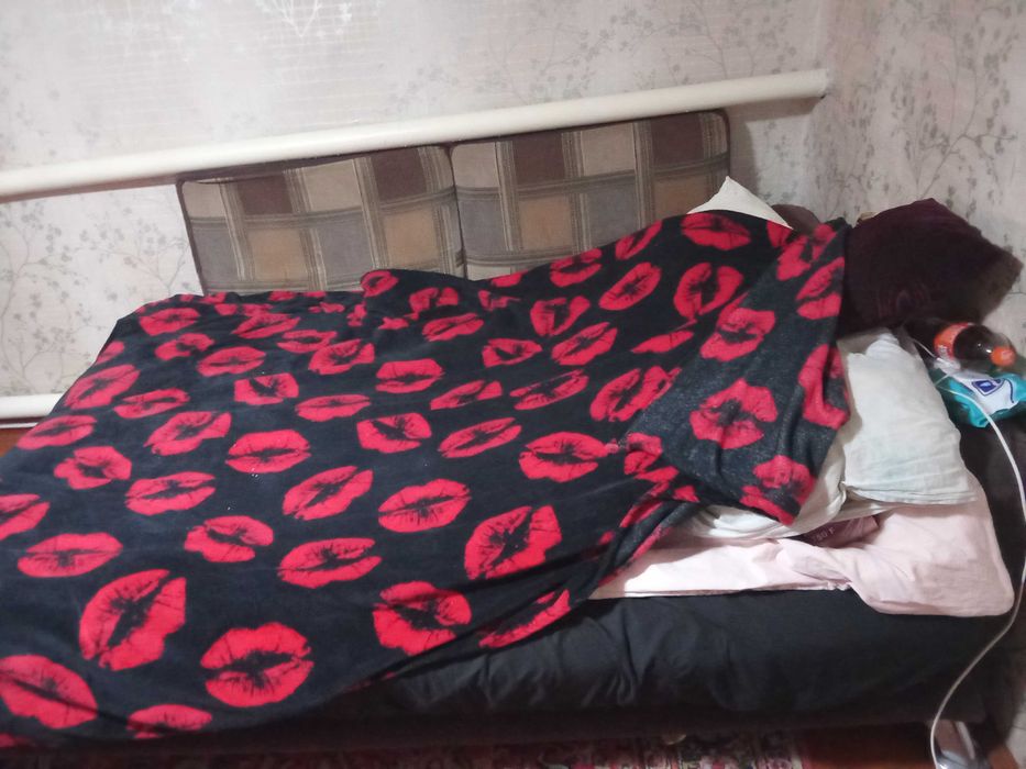 Продам диван и 2 кресла