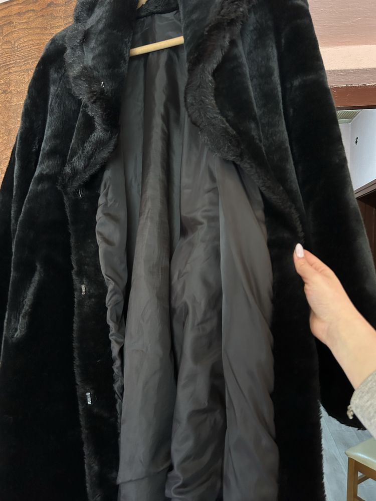 Зимно палто с косъм