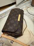 Vând geanta Louis Vuitton