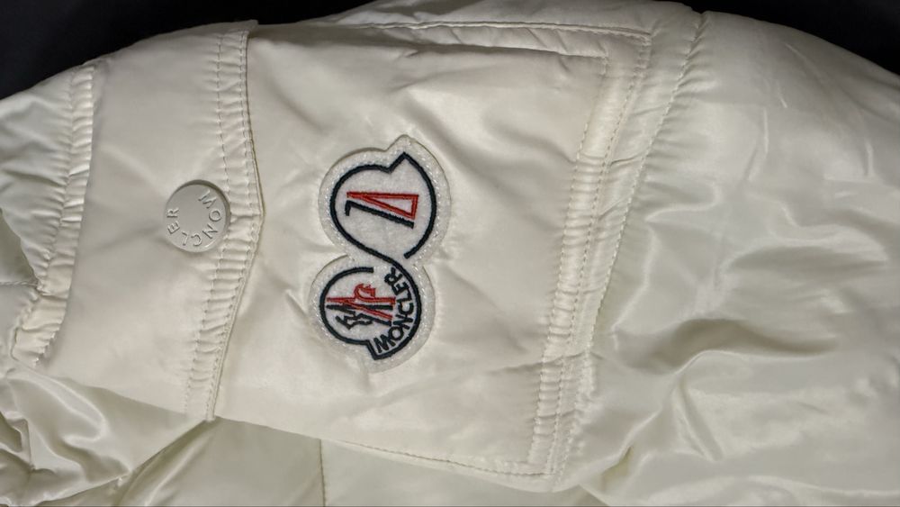 Moncler яке/jacket