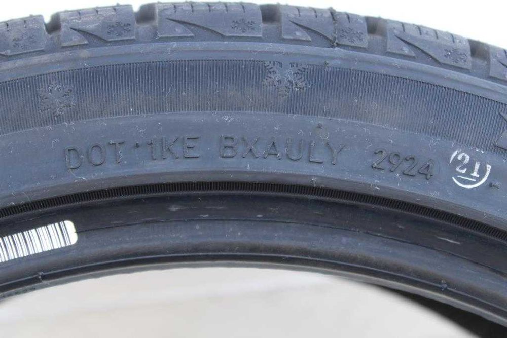 Anvelope iarna noi 235/40 R18, 95V, XL, RoadX