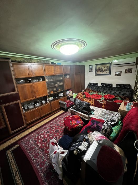 Продаётся 2х комнатный домик, ориентир Транспортный институт,корзинка.