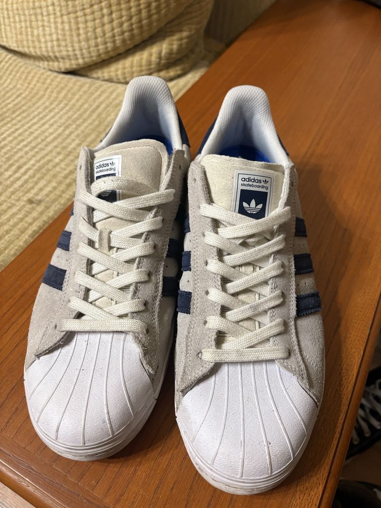 Adidas Superstar