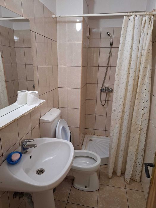 de vinzare garsoniera  toate utilitățile