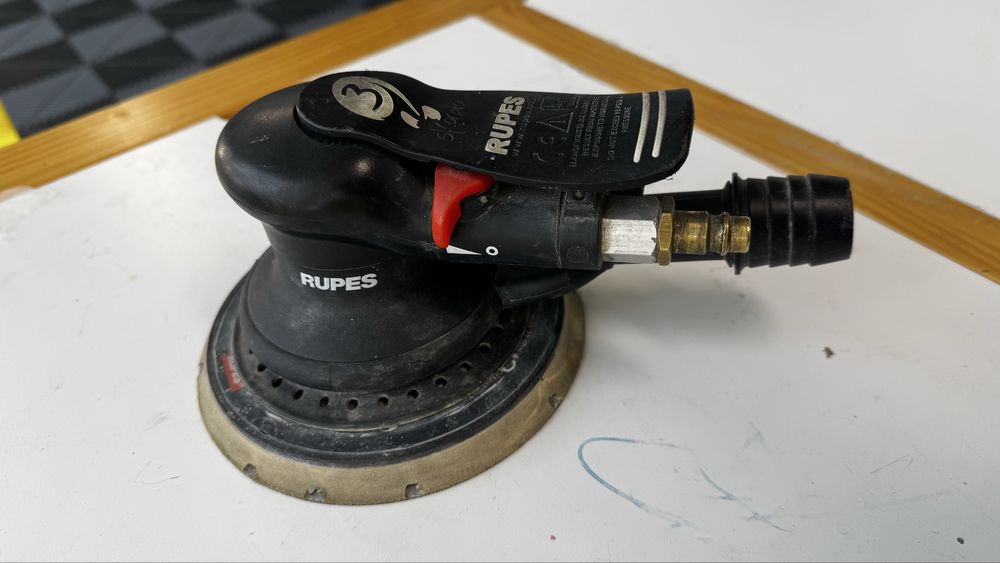 Slefuitor orbital pneumatic