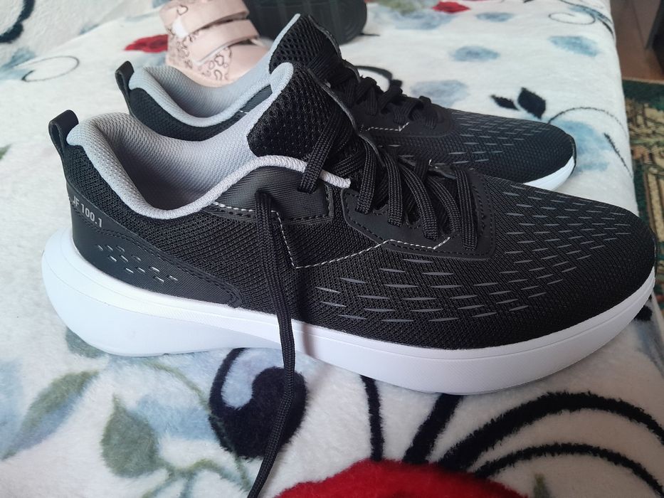 Vand adidasi Kalenji noi marimea 41