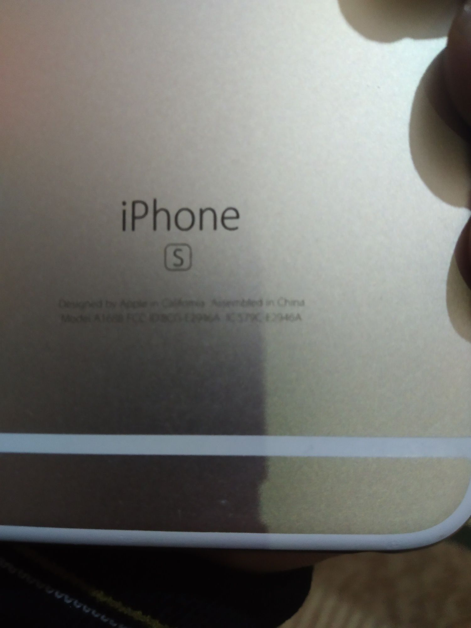 iPhone 6s gold сотилади ё алмаштирилади