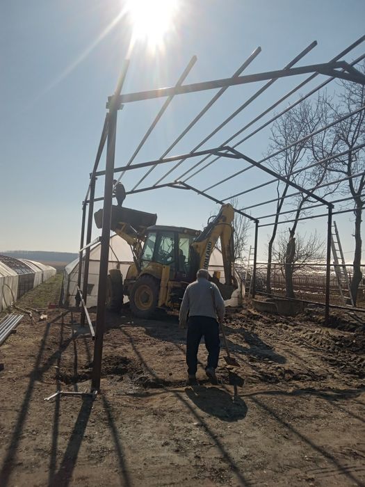 Vând hală metalică 8 m lățime cu 12 m lungime