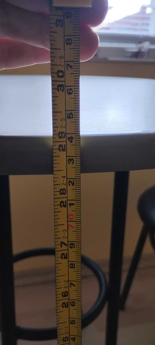 Комплект балконска маса с два тапицирани стола като нова