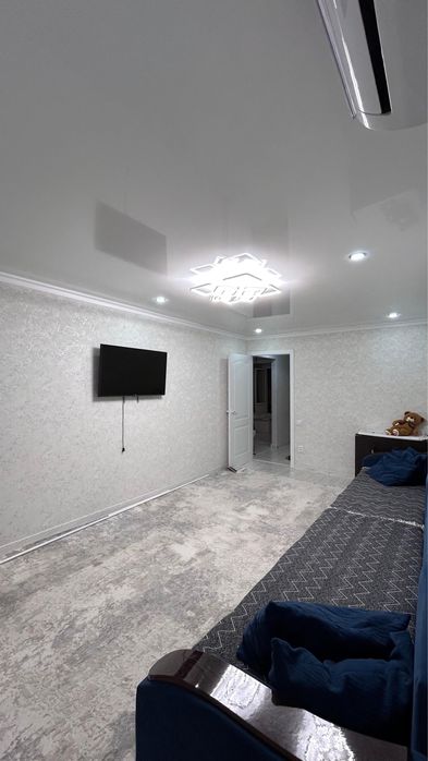 Продаётся 3-х комнатная квартира на 10-ом мкр