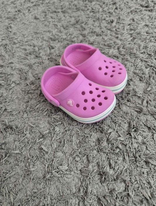 Vand crocs marime 19